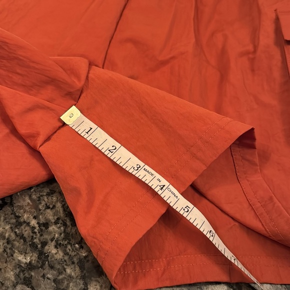 Nike loose fit high rise rust pocket shorts NWT M - Picture 4 of 9